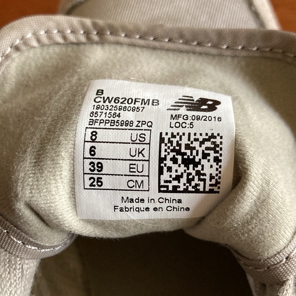 New Balance Women's Buty 620 Toe Caps, gray - Picture 10 of 13